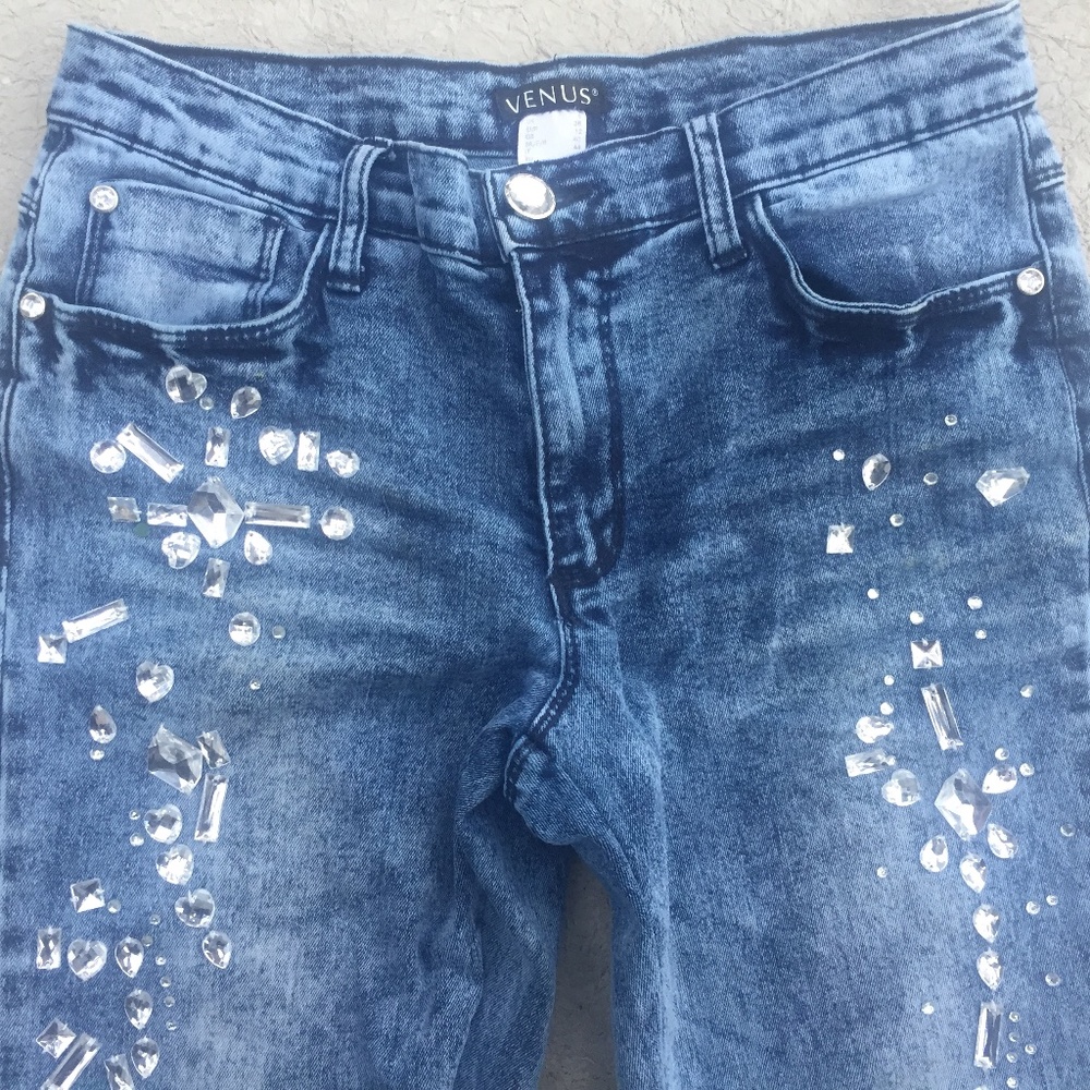 The 'Diamond Life'... Bling, Bling... BLING! Gorgeous jeans from VENUS.